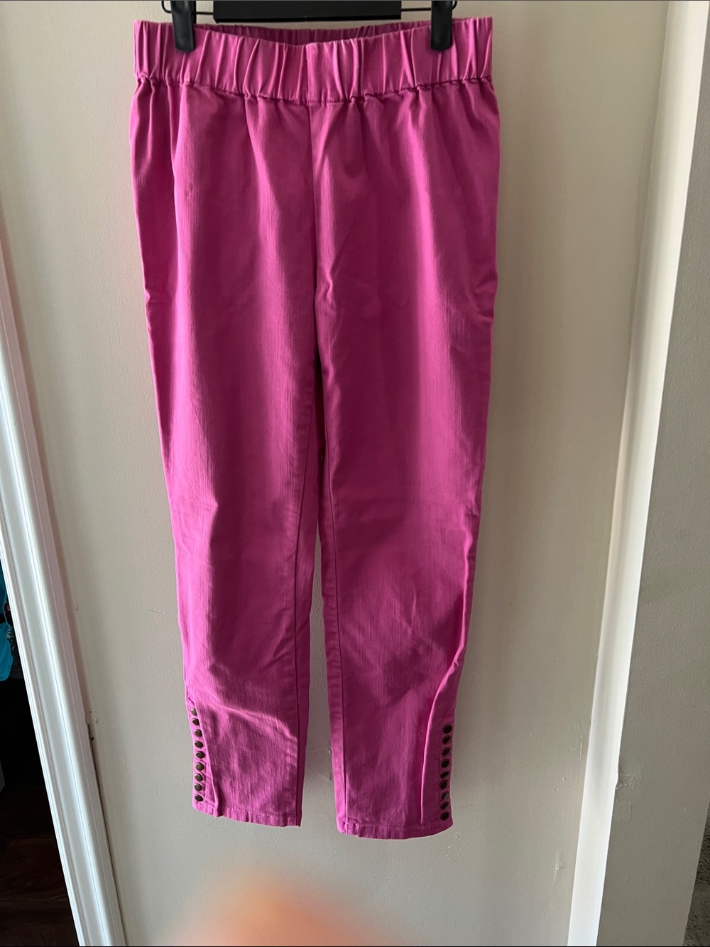 Soft Surroundings Fuchsia Cropped Ankle Pants